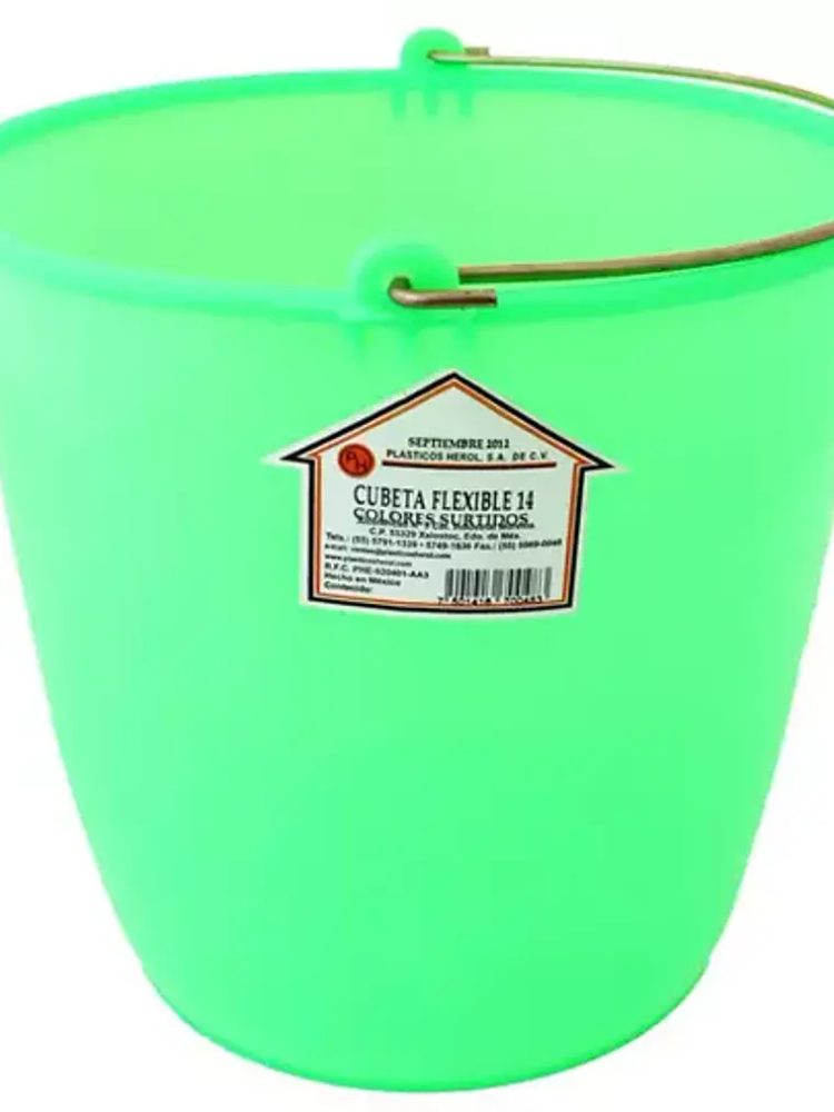Cubeta flexible N. 14 de plastico para 1
