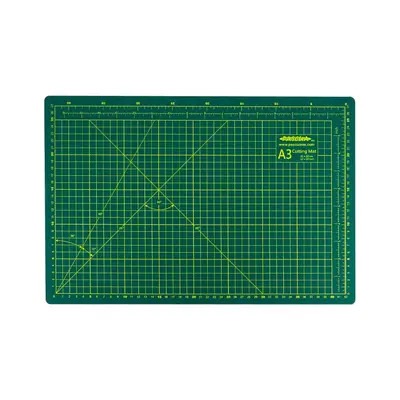 Tabla marca MAE para corte de 45 x 30 cm